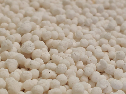 Карбамід (Сечовина) – потужне азотне добриво: характеристики, та норми